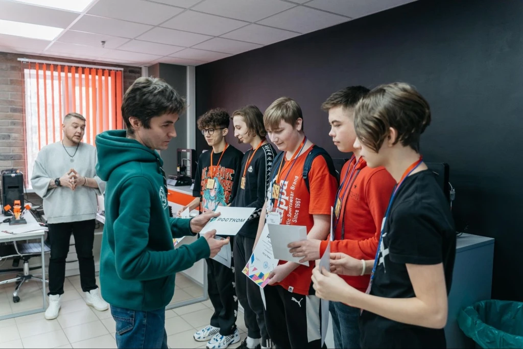 Турнир по Dota 2